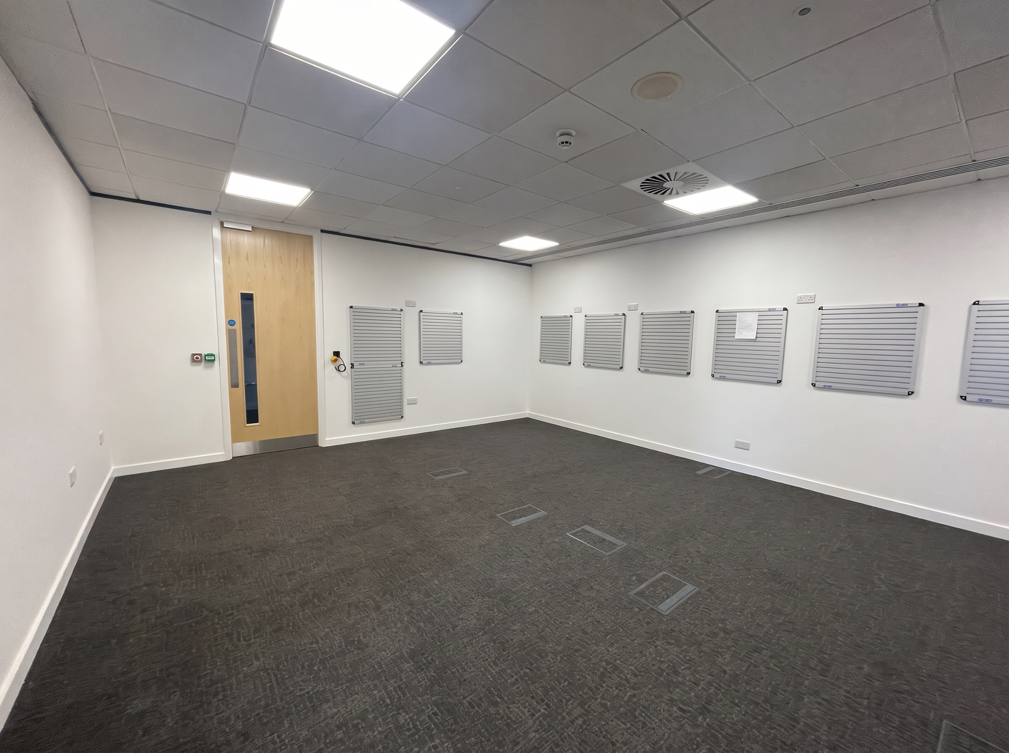 SMC Office Refurbishment & Training Facility Case Study | Oaktree Interiors Image 4